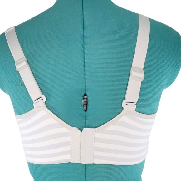 Lululemon Striped Sports Bra size Small - Picture 5 of 6